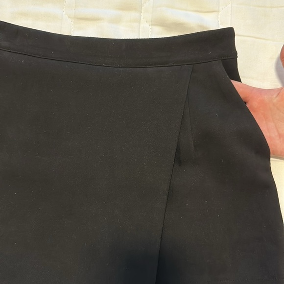 NWOT RARE Misguided Black Wrap Skort Size 4 - Picture 10 of 10